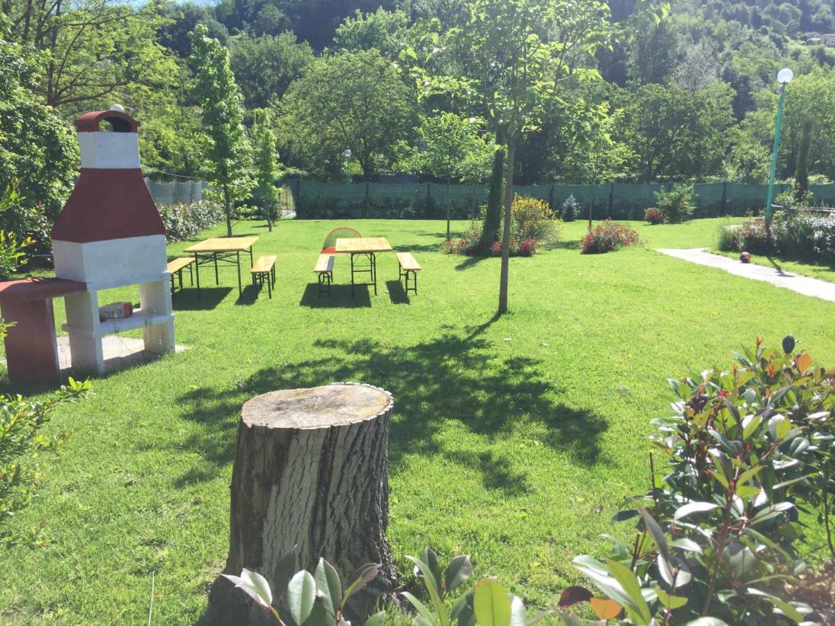 Casa Vacanza Il Laghetto Bea Dicomano Exterior foto